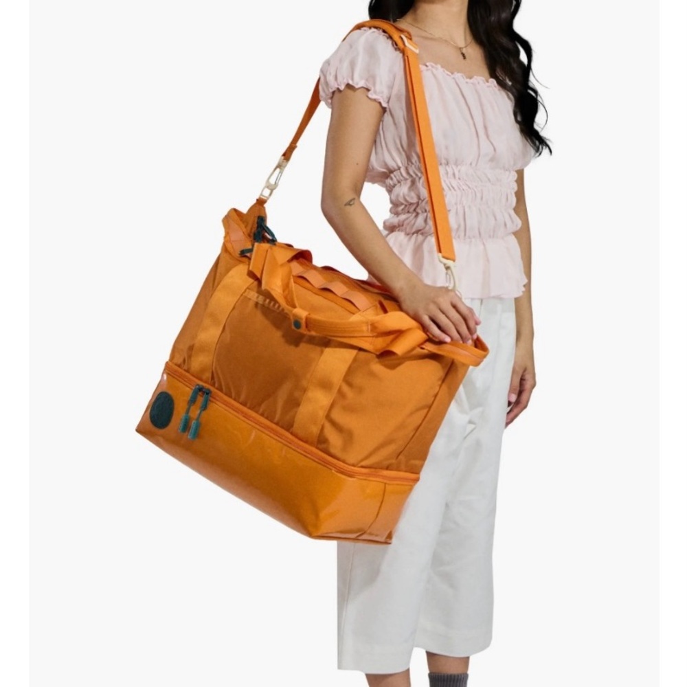 Baboon to the Moon Weekend Bag – Caramel | NEW in Bag | Travel Duffel - Picture 4 of 5